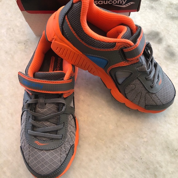 Saucony Other - NWT Saucony boys sneakers size 11